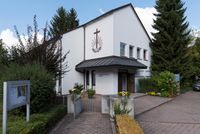 Neuapostolische-Kirche-Erding-Teilansicht-aussen